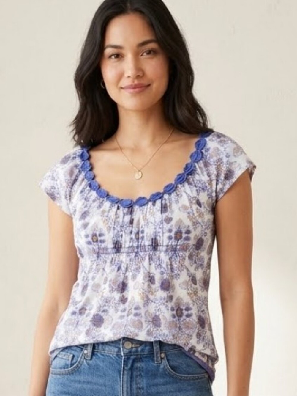 Max Studio White Floral Scoop-Neck Top with Blue Trim Sz XS